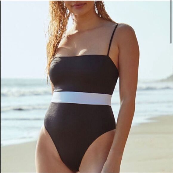 Kendall & Kylie High Cut Banded One Pice Swimsuit - Picture 1 of 12